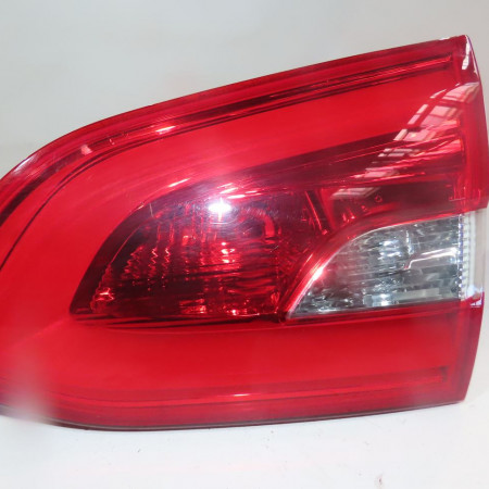 Feu arrière intérieur droit occasion  Peugeot 308 SW II (LC_, LJ_, LR_, LX_, L4_) 1.5 bluehdi 100 (2018-2021)   9678094880 