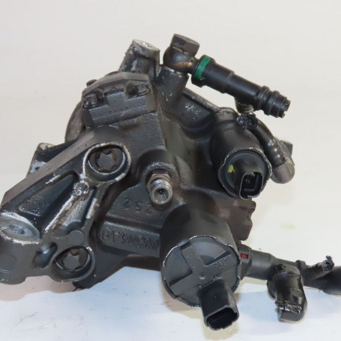 Pompe injection diesel occasion  Renault MEGANE III 3/5 portes (BZ0/1_, B3_) 1.5 dci (bz09, bz0d, bz1w, bz29, bz14) (2009) 5 portes   167000061R  4