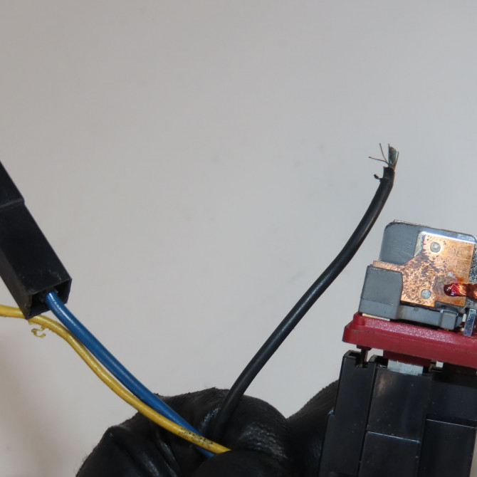 Moteur essuie-glace arrière occasion  Peugeot 205 II (20A/C) 1.4 (1988-1998)   640572  4