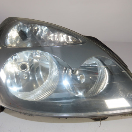 Phare droit occasion  Renault CLIO II (BB_, CB_) 1.2 (bb0a, bb0f, bb10, bb1k, bb28, bb2d, bb2h, cb0a,... (1998-2010) 5 portes   7701057658 