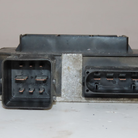 Boitier de préchauffage occasion  Renault KANGOO Express (FW0/1_) 1.5 dci 75 (fw07, fw10, fw04) (2010) 4 portes   8200558438 