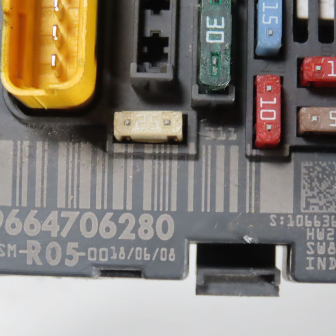 Boite a fusibles occasion  Peugeot 308 SW I (4E_, 4H_) 1.6 hdi (2009-2014) 5 portes   9664706280  2