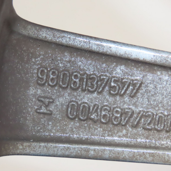 Jante aluminium occasion  Peugeot 208 I (CA_, CC_) 1.2 vti 82 (2012)   9808137577  2