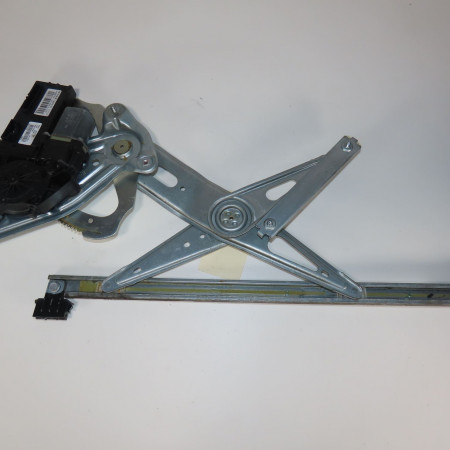 Mecanisme+moteur leve-glace avg occasion  Renault SCÉNIC III (JZ0/1_) 1.5 dci (2009) 5 portes   807212569R 