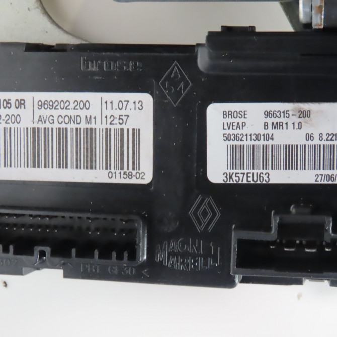 Mecanisme+moteur leve-glace avg occasion  Renault SCÉNIC III (JZ0/1_) 1.5 dci (2009) 5 portes   807212569R  2