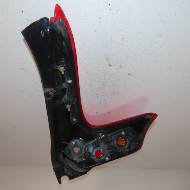Feu arrière gauche occasion  Nissan JUKE (F15) 1.5 dci (2010) 5 portes   265551KA0B  2