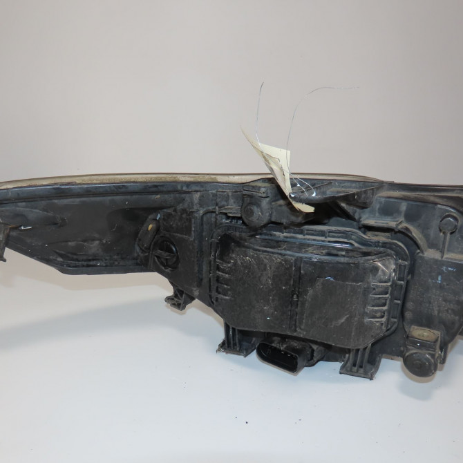 Phare gauche occasion  Ford MONDEO IV Turnier (BA7) 2.0 tdci (2007-2014)   1820201  3