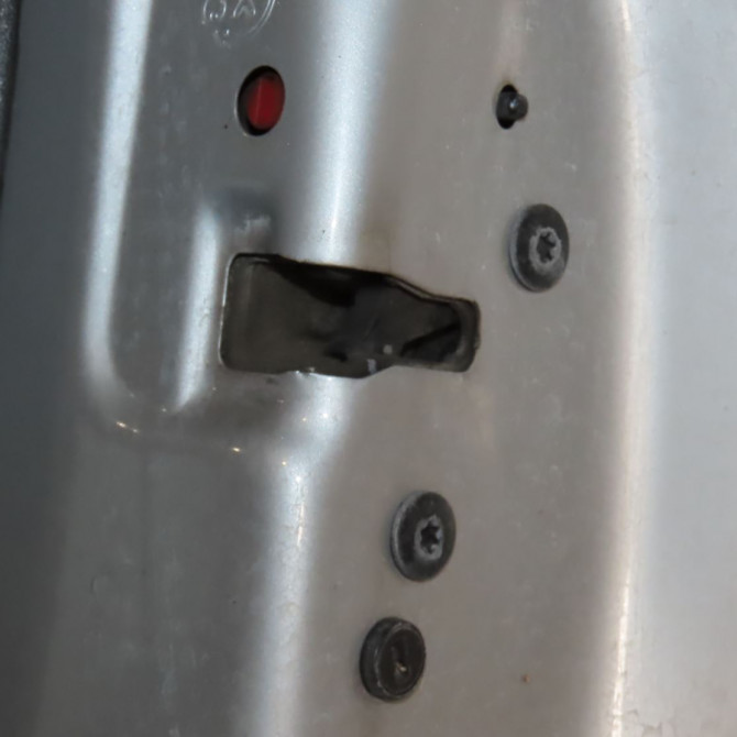 Porte arrière droite occasion  Peugeot 208 I (CA_, CC_) 1.4 hdi (2012) 3 portes   9671907480  8