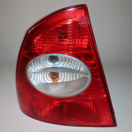 Feu arrière gauche occasion  Ford FOCUS II A trois volumes (DB_, FCH, DH) 1.6 ti (2005-2012)   1333834 
