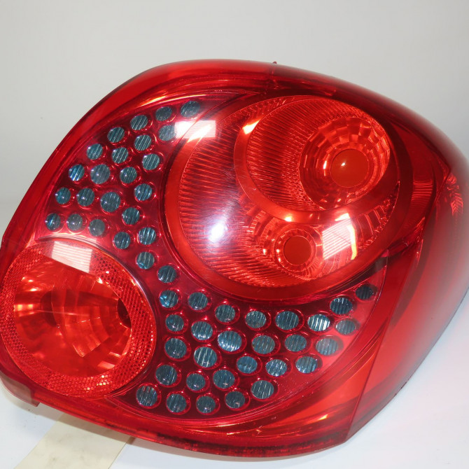 Feu arrière droit occasion  Peugeot 207 SW (WK_) 1.6 hdi (2007-2012) 5 portes   6351CT  1