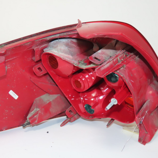 Feu arrière droit occasion  Peugeot 207 SW (WK_) 1.6 hdi (2007-2012) 5 portes   6351CT  3