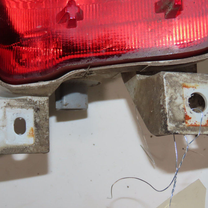 Feu brouillard arrière gauche occasion  Toyota RAV 4 III (_A3_) 2.2 d (ala35_) (2008-2013)   8145642010  2