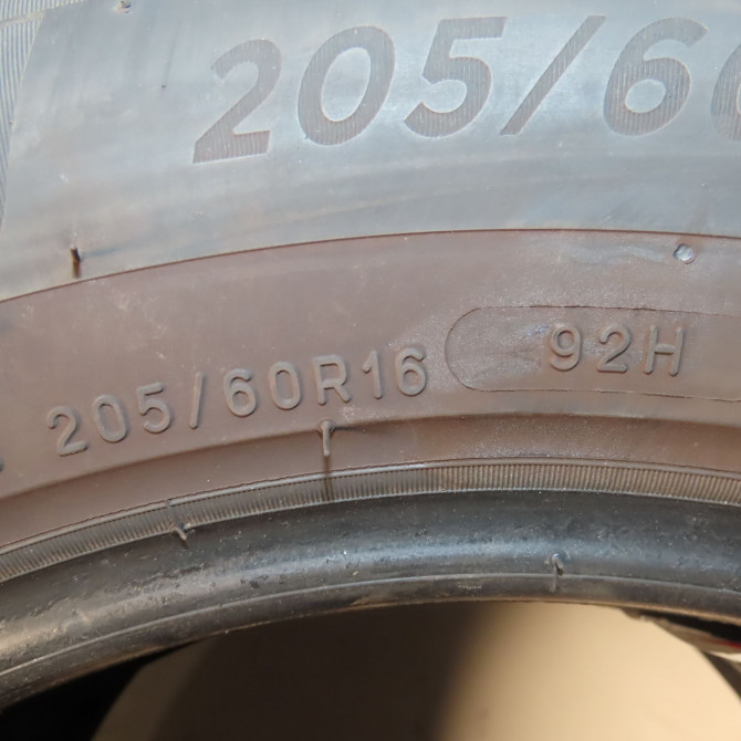 Pneus occasion  Renault FLUENCE (L3_) 1.5 dci (l30b) (2010)   205/60R16  3