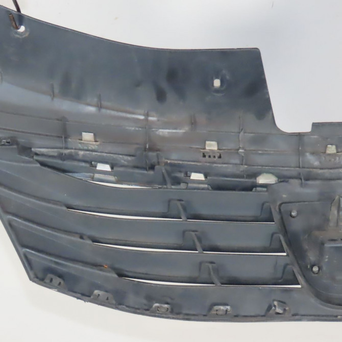 Calandre occasion  Dacia LOGAN (LS_) 1.2 16v (ls1n, ls02, bs02) (2006)   8200748240  3