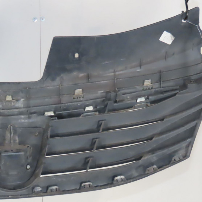 Calandre occasion  Dacia LOGAN (LS_) 1.2 16v (ls1n, ls02, bs02) (2006)   8200748240  4