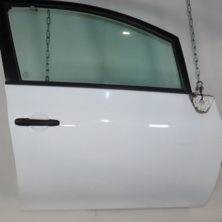 Porte avant droite occasion  Toyota AURIS (_E15_) 1.4 d-4d (nde150_) (2007-2012) 3 portes   6700102260 