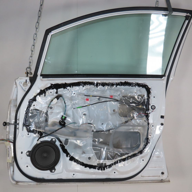 Porte avant droite occasion  Toyota AURIS (_E15_) 1.4 d-4d (nde150_) (2007-2012) 3 portes   6700102260  3