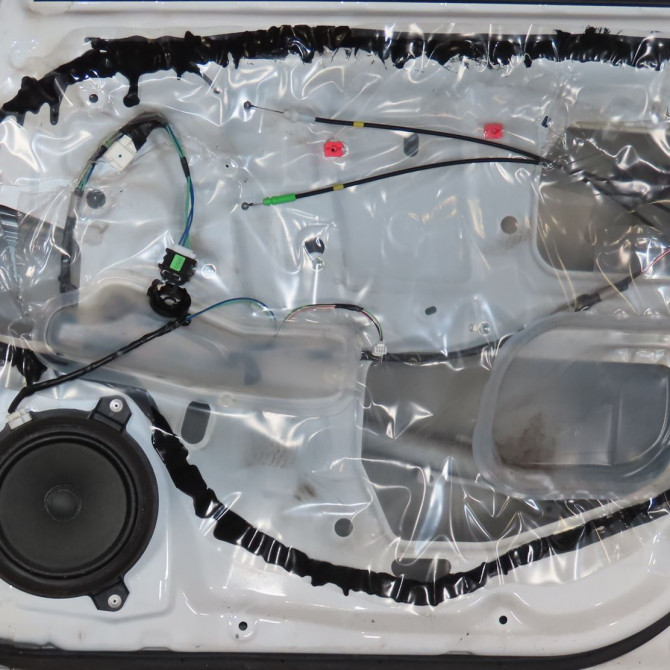 Porte avant droite occasion  Toyota AURIS (_E15_) 1.4 d-4d (nde150_) (2007-2012) 3 portes   6700102260  4