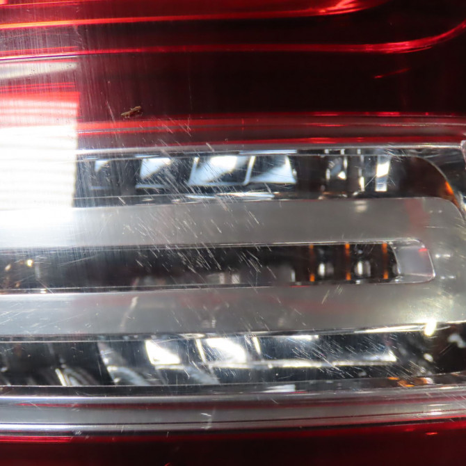 Feu arrière gauche occasion  Citroën C3 II (SC_) 1.4 hdi 70 (sc8hzc, sc8hr0, sc8hp4) (2009) 5 portes   9803928880  4