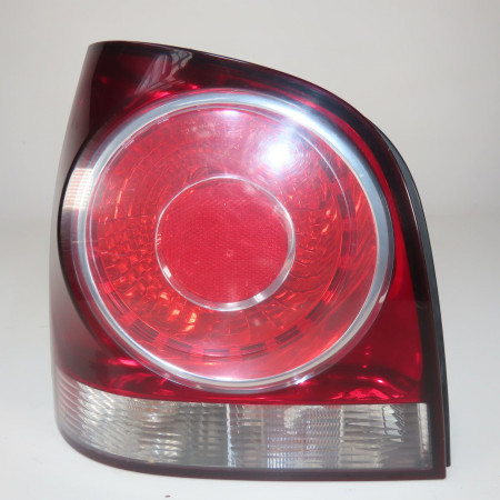 Feu arrière gauche occasion  Volkswagen vw POLO (9N_, 9A_) 1.2 12v (2001-2007) 5 portes   6Q6945095AB 