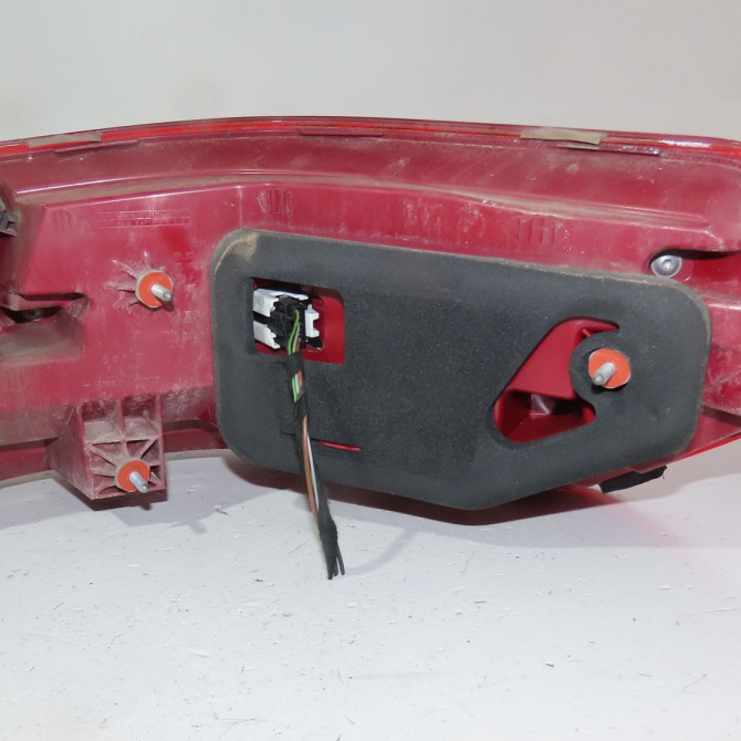 Feu arrière gauche occasion  Mercedes-benz CLASSE E (W212) E 300 hybrid / bluetec hybrid (212.098) (2011-2016)   A2129068702  2