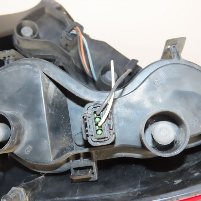 Feu arrière droit occasion  Renault MEGANE II (BM0/1_, CM0/1_) 1.9 dci (bm0g, cm0g) (2002-2008) 5 portes   8200073237  4