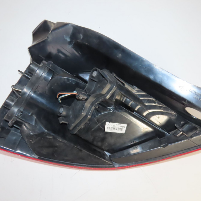Feu arrière droit occasion  Renault MEGANE II (BM0/1_, CM0/1_) 1.9 dci (bm0g, cm0g) (2002-2008) 5 portes   8200073237  7