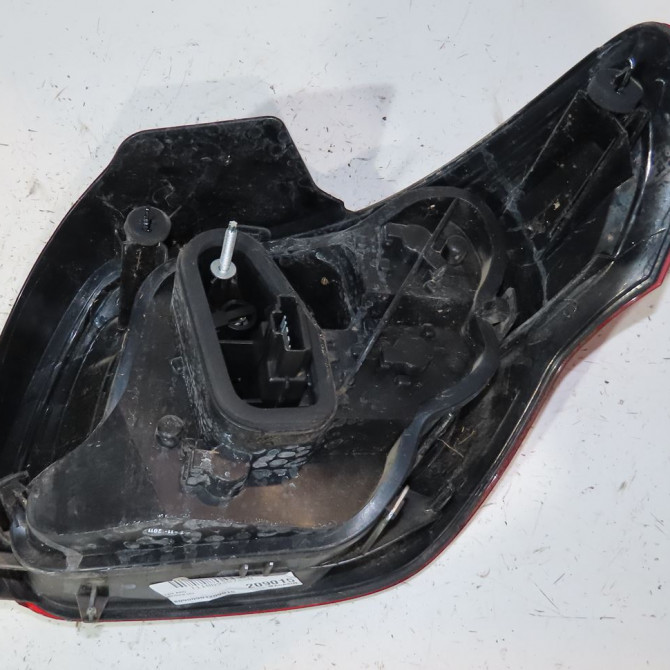 Feu arrière gauche occasion  Citroën DS3 (SA_) 1.6 hdi 90 (2009-2015) 3 portes   9676973880  2