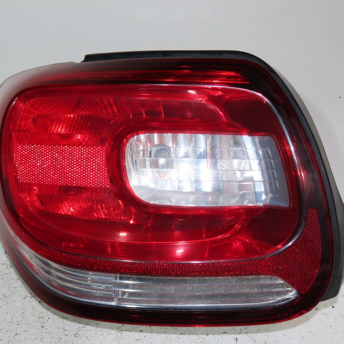 Feu arrière gauche occasion  Citroën DS3 (SA_) 1.4 vti 95 (2010-2015)   9676973880  1