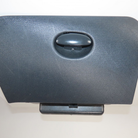 Boite à gants occasion  Citroën C2 (JM_) 1.4 hdi (2003-2009) 3 portes   8218A0 
