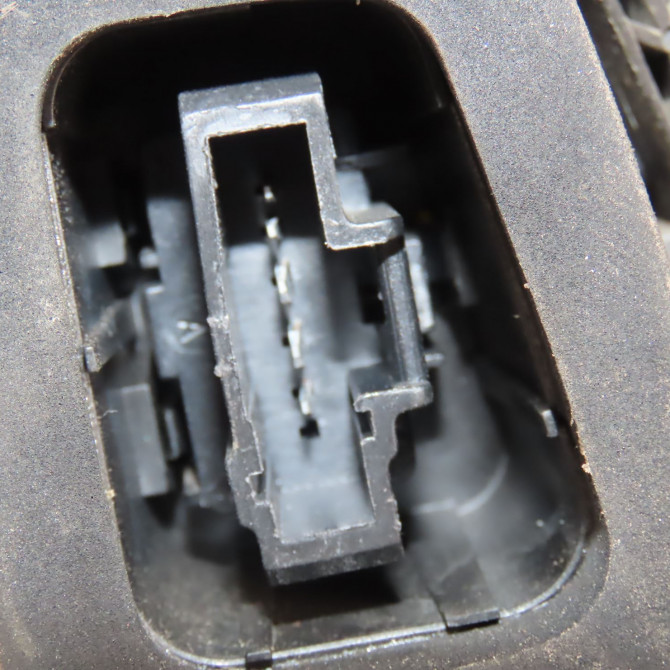 Feu arrière gauche occasion  Peugeot 3008 Monospace (0U_) 1.6 hdi (2009-2016) 5 portes   9805510580  2