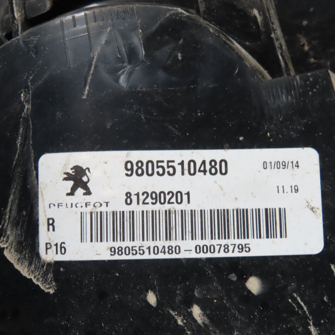 Feu arrière droit occasion  Peugeot 3008 Monospace (0U_) 1.6 hdi (2009-2016) 5 portes   9805510480  2
