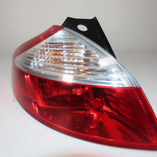 Feu arrière gauche occasion  Renault MEGANE III 3/5 portes (BZ0/1_, B3_) 1.5 dci (bz09, bz0d, bz1w, bz29, bz14) (2009) 5 portes   265550007R  1