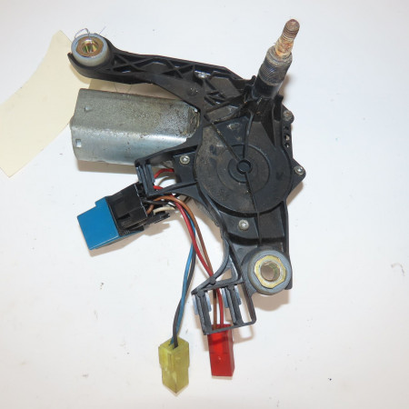 Moteur essuie-glace arrière occasion  Peugeot 306 3/5 portes (7A, 7C, N3, N5) 2.0 hdi 90 (1999-2002)   6405H0 