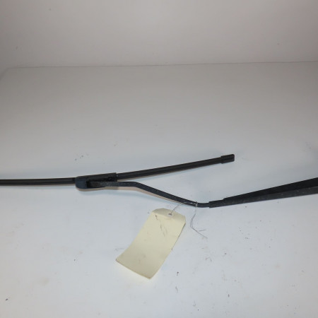 Bras essuie-glace avant gauche occasion  Peugeot 306 3/5 portes (7A, 7C, N3, N5) 2.0 hdi 90 (1999-2002)   6429C8 