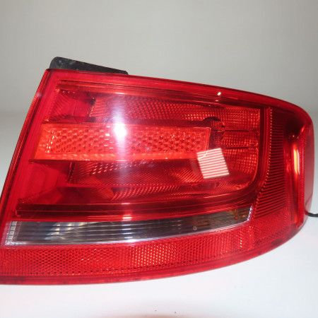 Feu arrière droit occasion  Audi A4 B8 (8K2) 2.0 tdi (2007-2015)   8K5945096D 