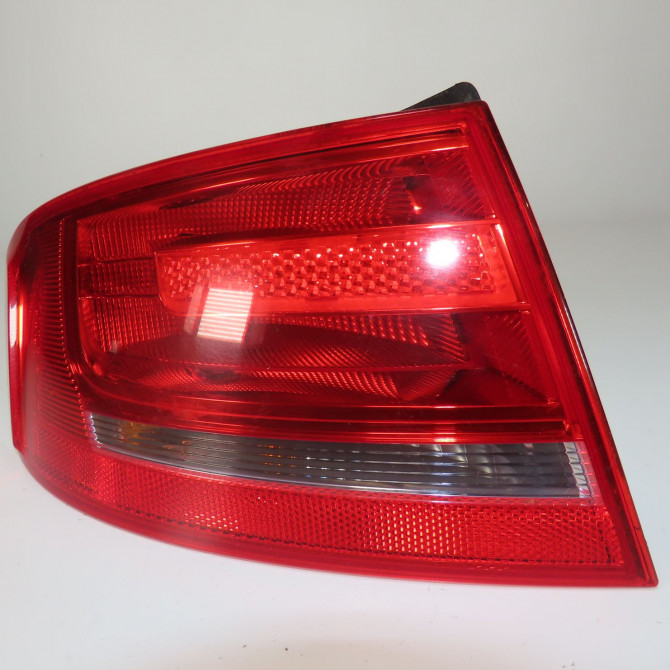 Feu arrière gauche occasion  Audi A4 B8 (8K2) 2.0 tdi (2007-2015)   8K5945095D  1