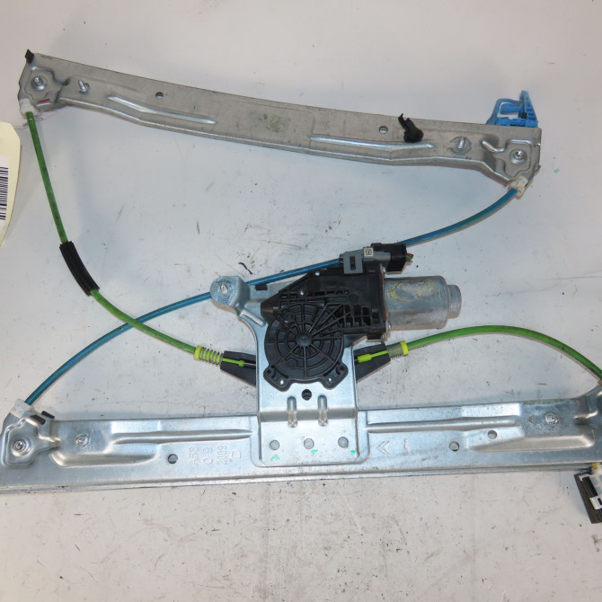 Mecanisme + moteur lève-glace avant droit occasion  Citroën C3 PICASSO (SH_) 1.6 hdi (2009) 5 portes   9222FY  1