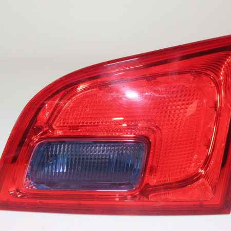 Feu arrière intérieur droit occasion  Opel ASTRA J Sports Tourer (P10) 1.6 cdti (35) (2013-2015)   13282247 