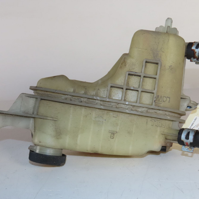 Vase expansion occasion  Toyota AURIS (_E15_) 1.4 d-4d (nde150_) (2007-2012) 3 portes   164800R030  1