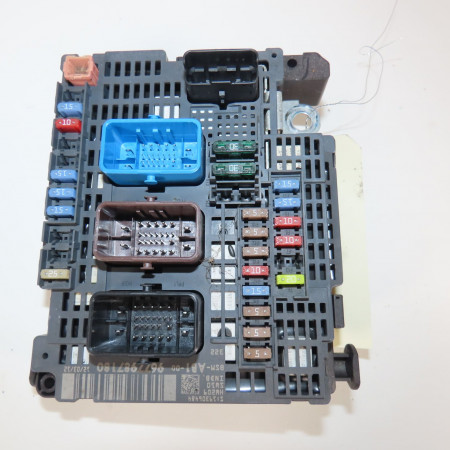 Boite a fusibles occasion  Citroën C4 II (NC_) 1.6 hdi 90 (2009) 5 portes   9677987180 