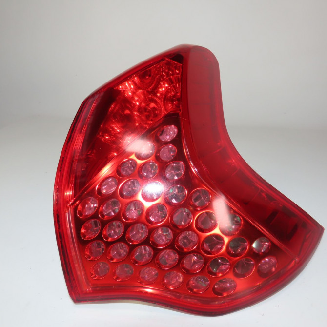 Feu arrière droit occasion  Peugeot 3008 Monospace (0U_) 1.6 hdi (2009-2016) 5 portes   6351HC  1