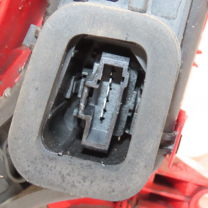 Feu arrière droit occasion  Peugeot 3008 Monospace (0U_) 1.6 hdi (2009-2016) 5 portes   6351HC  5