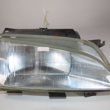 Phare droit occasion  Peugeot PARTNER Camion plate-forme/Châssis (5_, G_) 1.9 d (1999-2008)   6205P8 