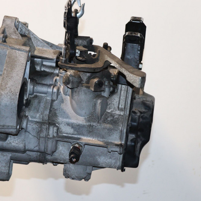 Boîte à vitesse mecanique occasion  Volkswagen vw POLO V (6R1, 6C1) 1.2 (2009)   LNR  3