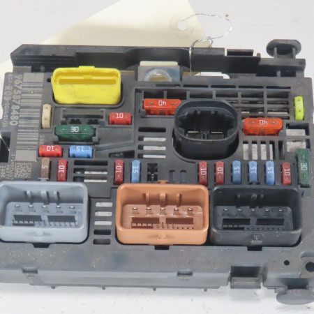 Boite a fusibles occasion  Peugeot 308 SW I (4E_, 4H_) 1.6 hdi (2009-2014)   9675878480 