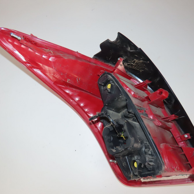 Feu arrière droit occasion  Peugeot 308 SW I (4E_, 4H_) 1.6 hdi (2009-2014)   6351FF  3