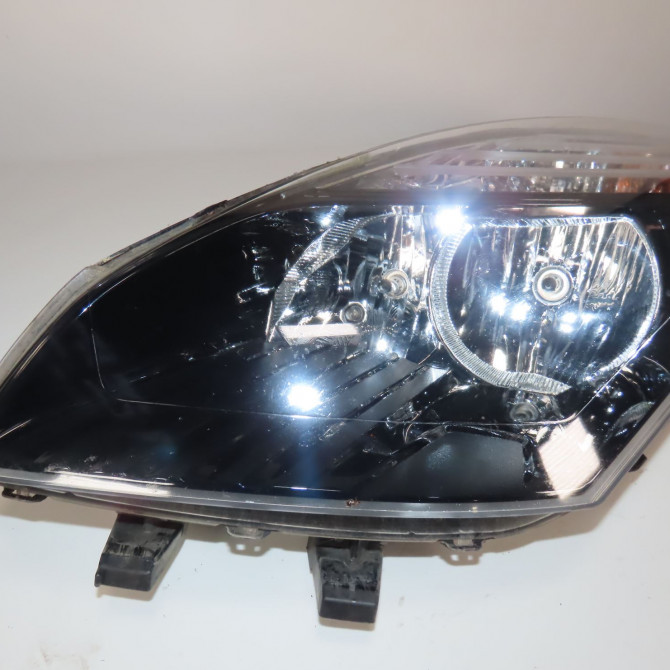 Phare gauche occasion  Renault SCÉNIC III (JZ0/1_) 1.5 dci (2009) 5 portes   260606760R  1