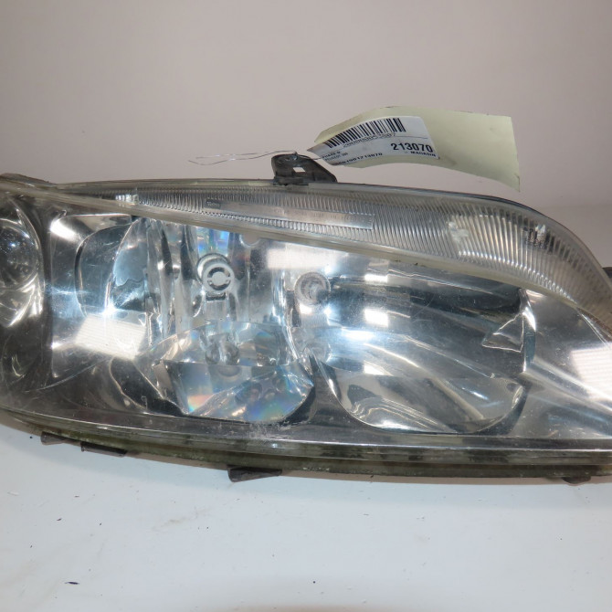 Phare droit occasion  Peugeot 306 3/5 portes (7A, 7C, N3, N5) 2.0 hdi 90 (1999-2002)   6205V7  1
