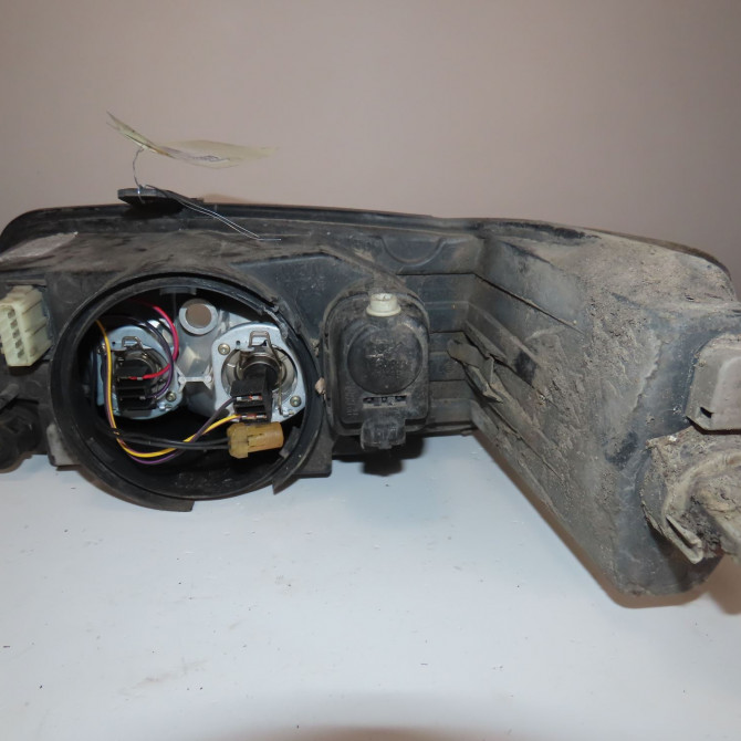 Phare droit occasion  Peugeot 306 3/5 portes (7A, 7C, N3, N5) 2.0 hdi 90 (1999-2002)   6205V7  2